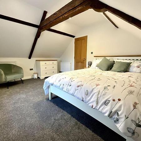 Apt D In Old Grade 2 Converted Farmhouse Маркет Уейтън Екстериор снимка