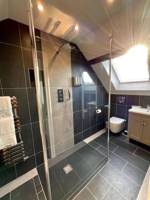 Apt D In Old Grade 2 Converted Farmhouse Маркет Уейтън Екстериор снимка